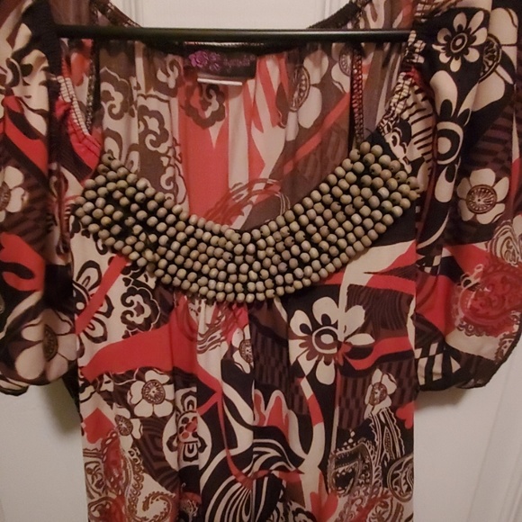 Blouse - Picture 2 of 3